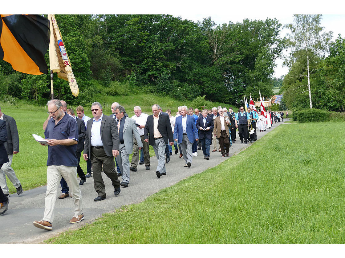 Bittprozession am Pfingstmontag (Foto: Karl-Franz Thiede)